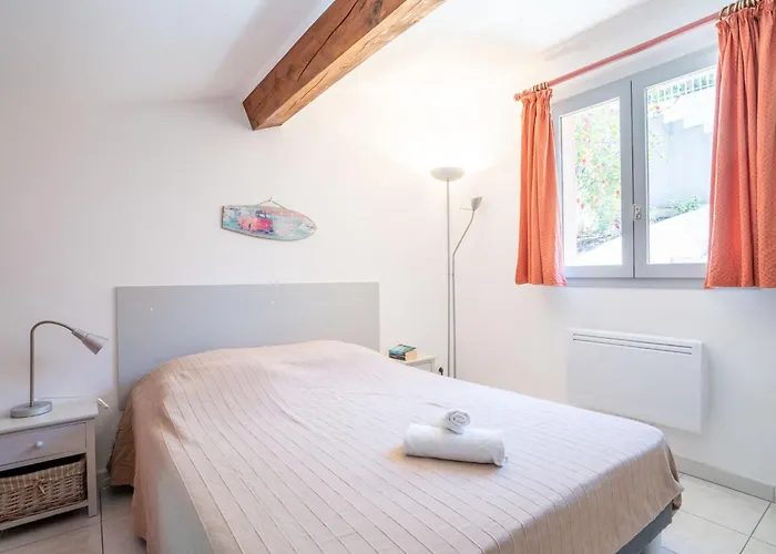 Les Cedres By Interhome