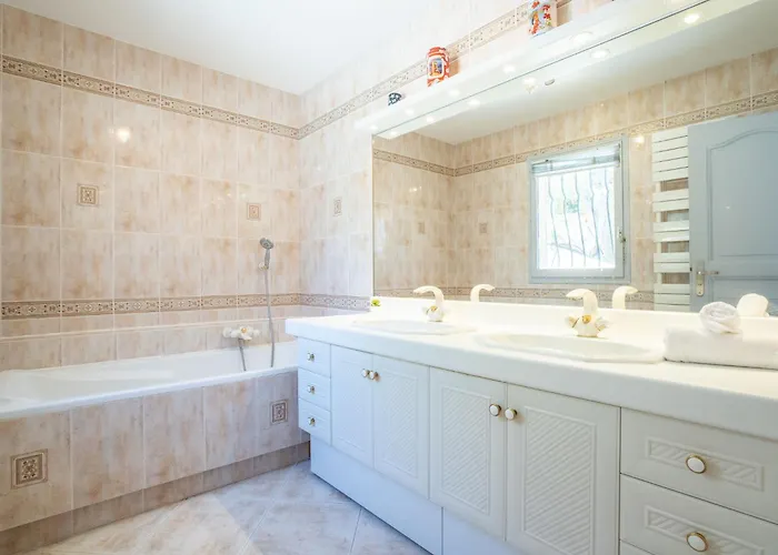 Les Cedres By Interhome *