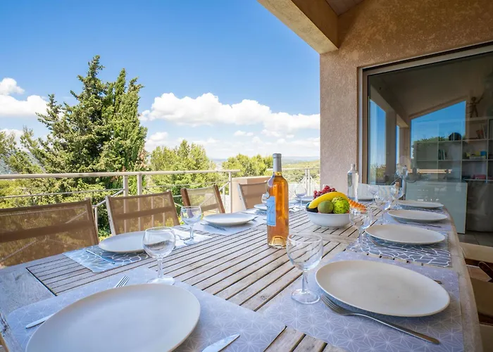 Les Cedres By Interhome بيت للعطل *
